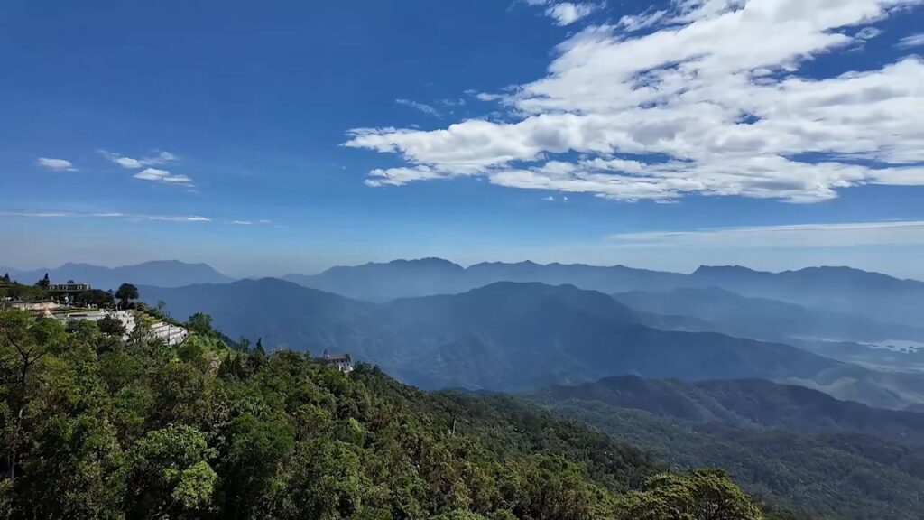 Mountain ranges seen from the top of Ba Na Hills