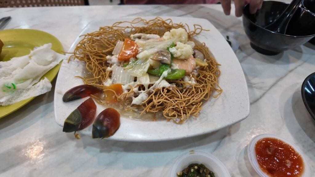 Noodles with century eggs at Kedai Kopi Shin Lok