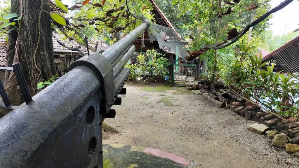 Replica 6-inch breech-loading gun at the Penang War Museum