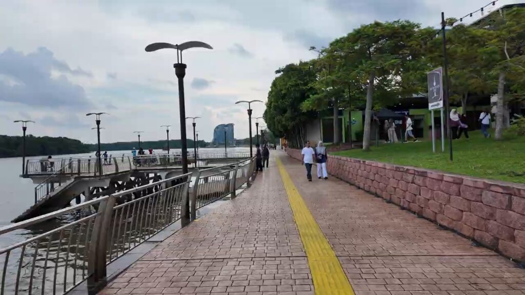 Riverwalk along the Kuantan River