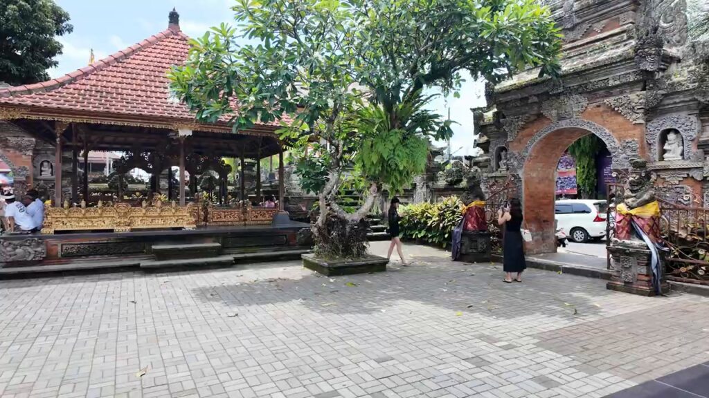 Courtyard of Ubud Palace, still an active royal residence