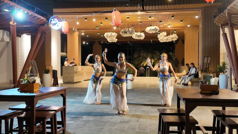 Fairfield by Marriott Bali Kuta Sunset Road review - Dancers