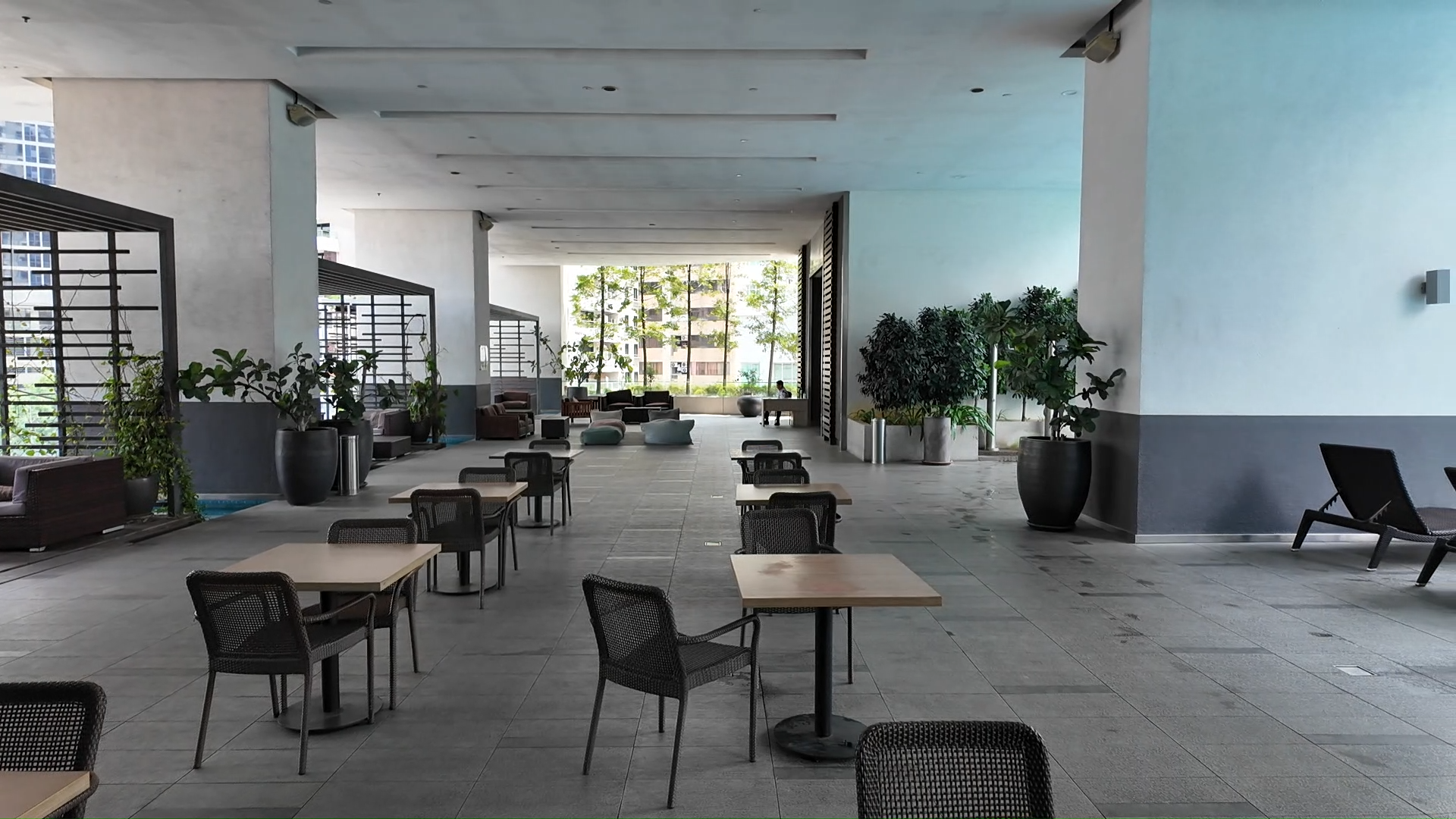Ramada Suites By Wyndham Pool Seating